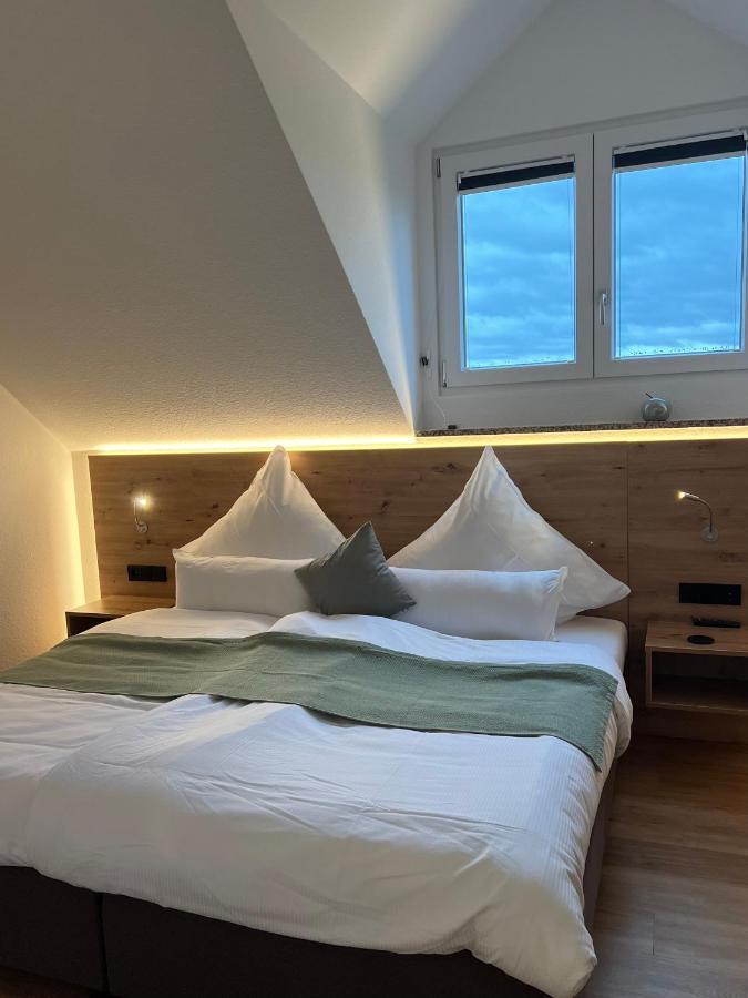 Vorgebirgsblick - Restaurant Biergarten Gaestehaus Bornheim  Eksteriør billede