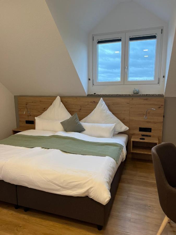 Vorgebirgsblick - Restaurant Biergarten Gaestehaus Bornheim  Eksteriør billede