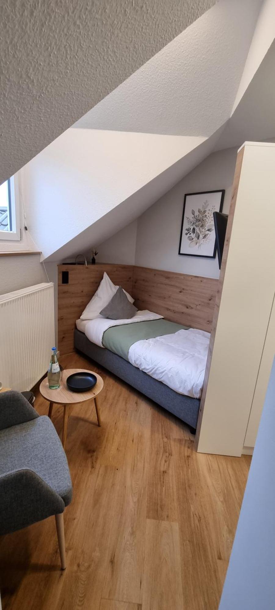 Vorgebirgsblick - Restaurant Biergarten Gaestehaus Bornheim  Eksteriør billede