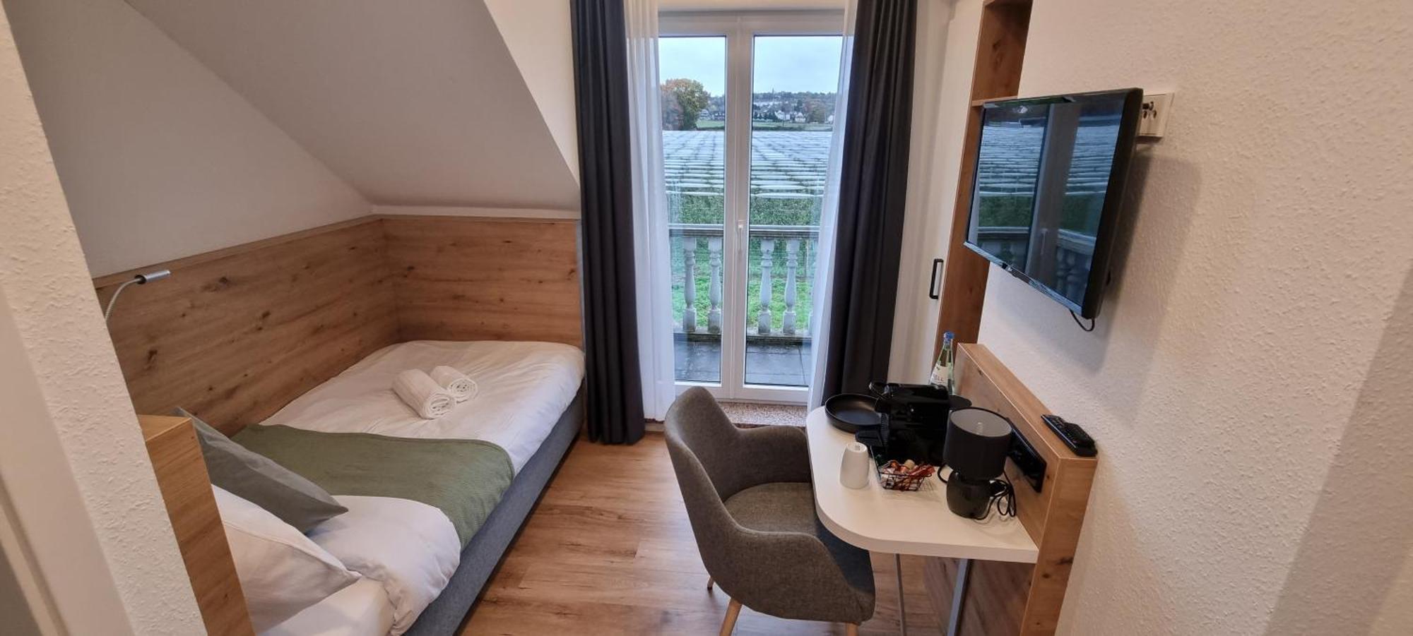 Vorgebirgsblick - Restaurant Biergarten Gaestehaus Bornheim  Eksteriør billede